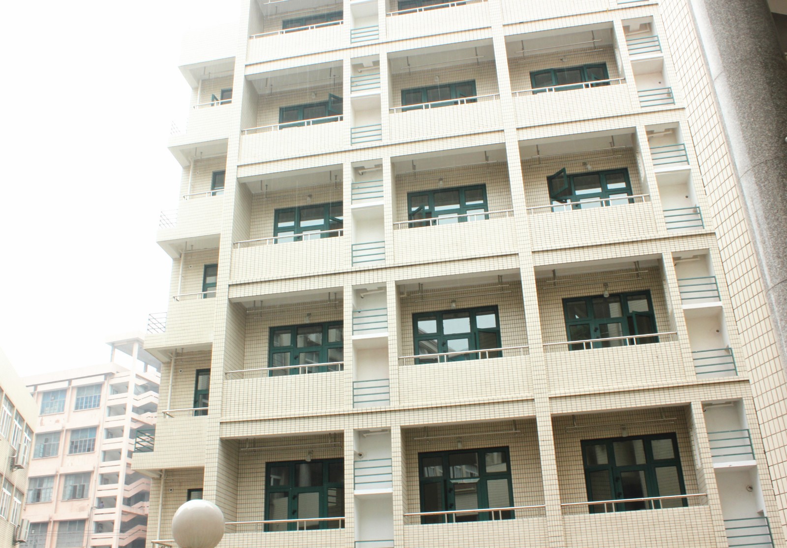 學校宿舍樓