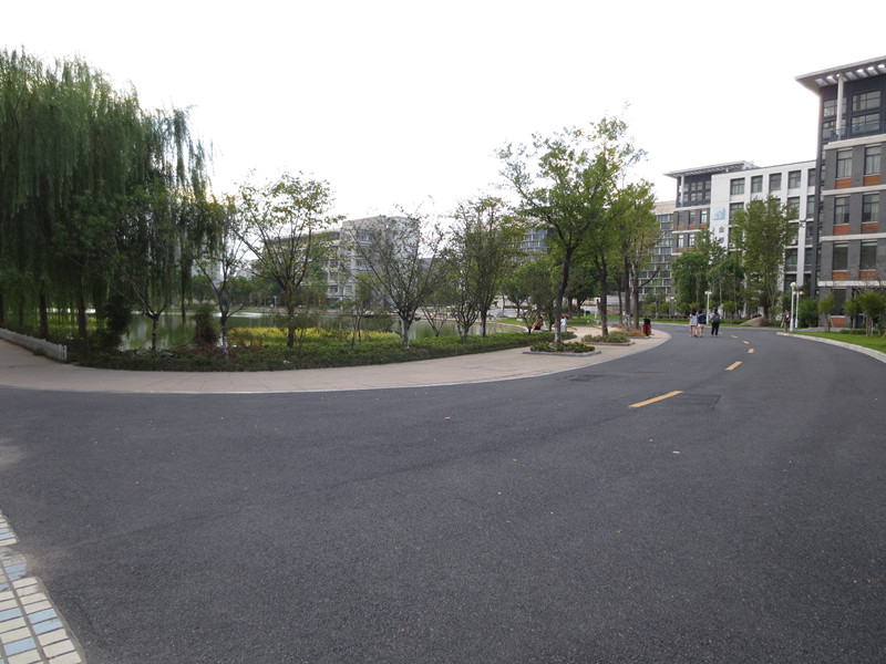 校園環(huán)境