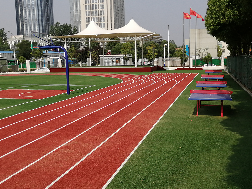 學(xué)校操場