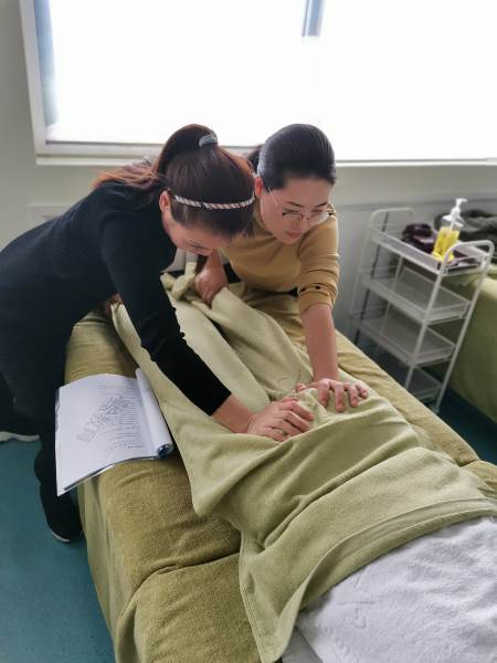 產(chǎn)后康復師教學現(xiàn)場