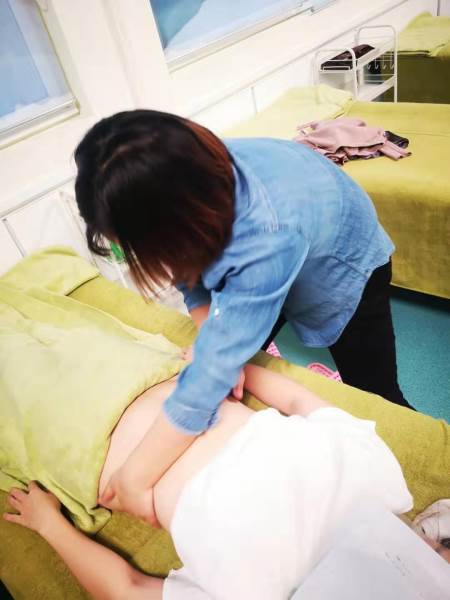 產(chǎn)后康復師教學現(xiàn)場