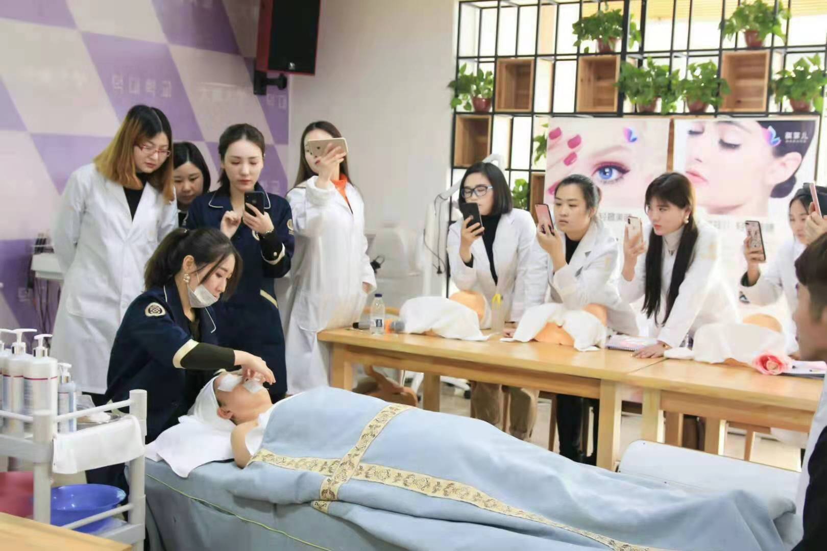 教學(xué)現(xiàn)場八