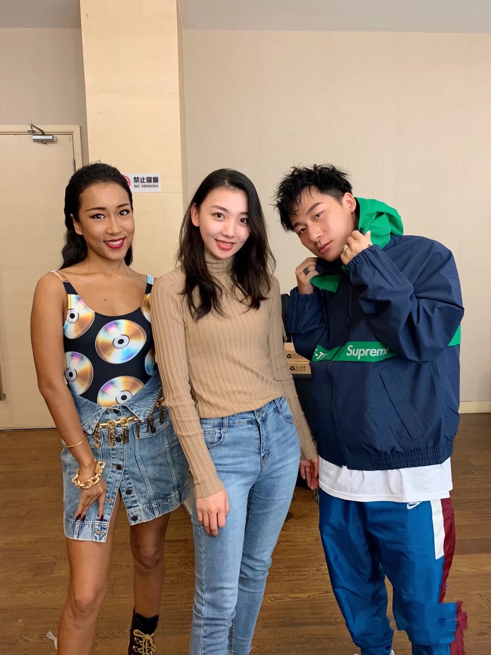 學(xué)員與明星合影八
