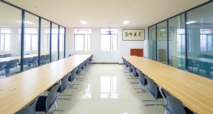 學(xué)校機房