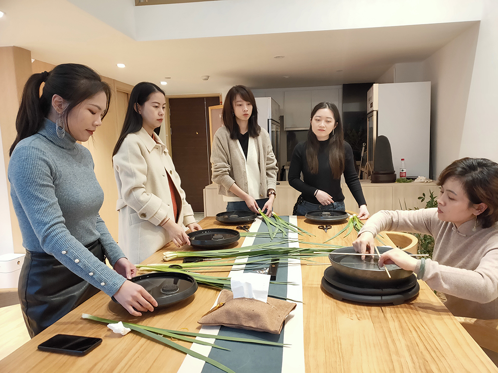 插花課授課現(xiàn)場