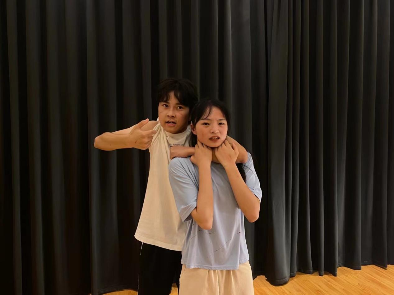 表演場(chǎng)景