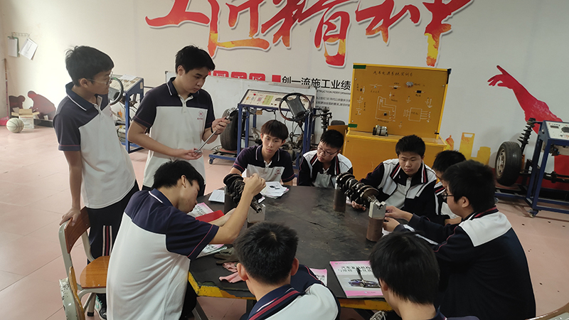 授課現(xiàn)場(chǎng)