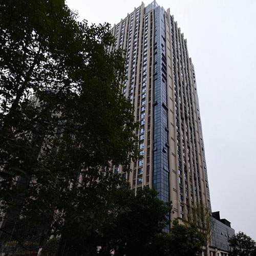 學(xué)校所在的商業(yè)樓