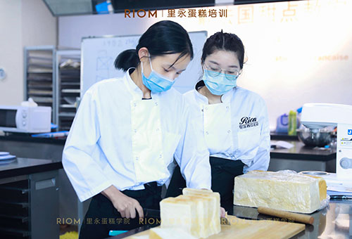 學(xué)員實操