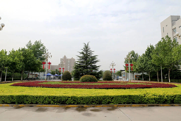 校園環(huán)境