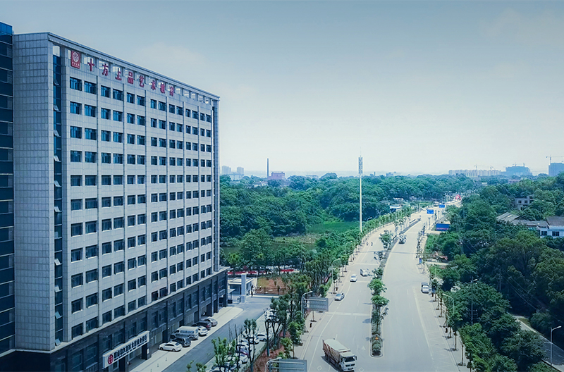學校外景