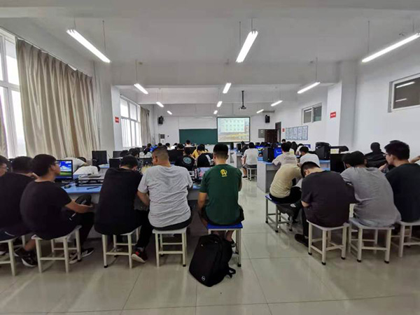 授課現(xiàn)場