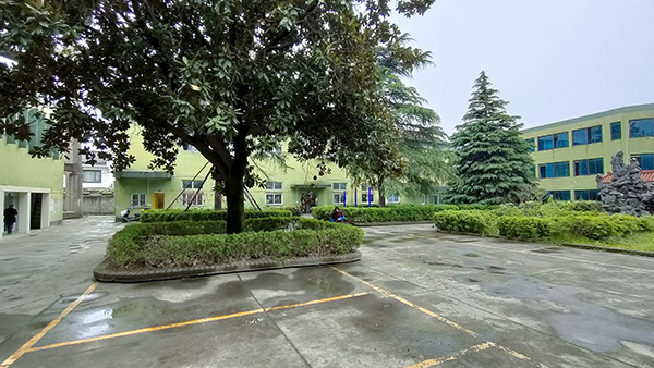 校內(nèi)景色