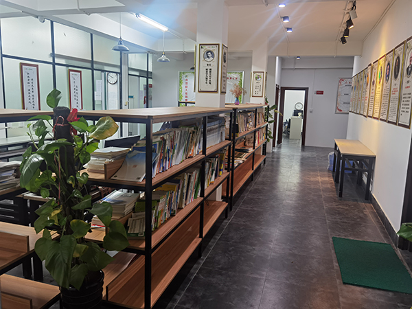 圖書區(qū)