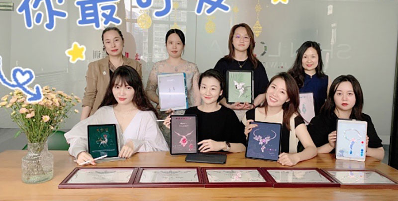 學員與作品