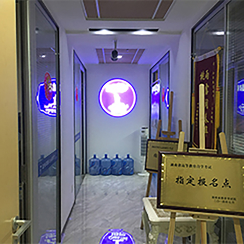 機(jī)構(gòu)走廊