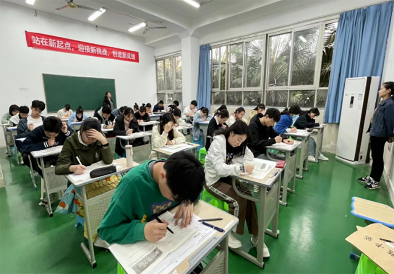 授課現(xiàn)場(chǎng)