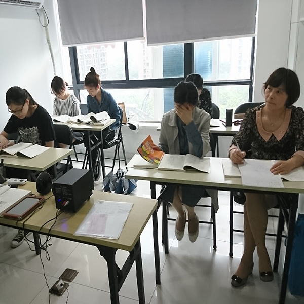 上課現(xiàn)場(chǎng)