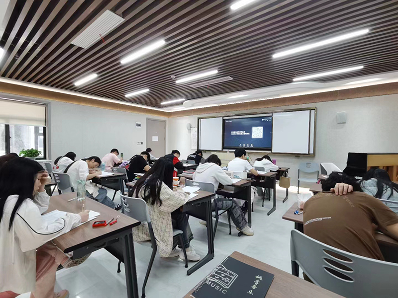 授課現(xiàn)場