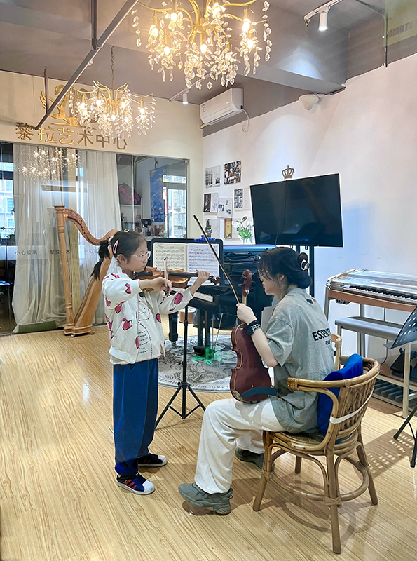 小提琴教學(xué)現(xiàn)場