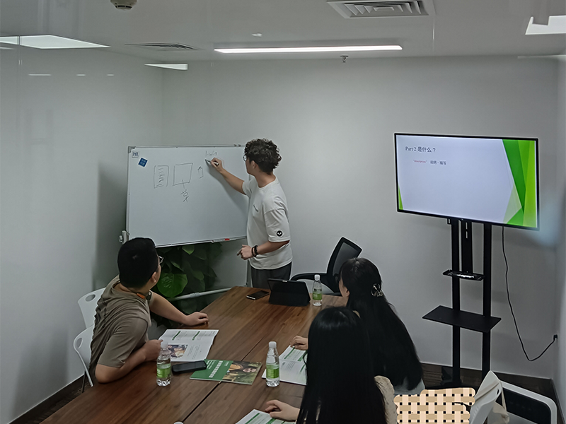 上課現(xiàn)場(chǎng)