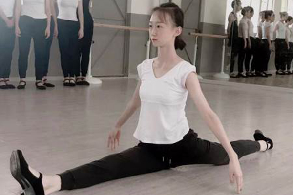 舞蹈教學(xué)