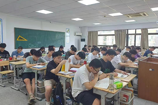 安靜的課堂自習(xí)