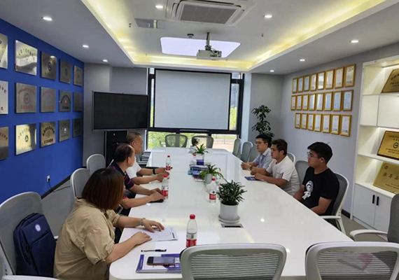 對接企業(yè)直接上門招聘面試